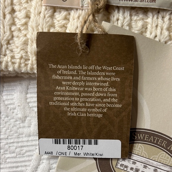Aran Sweater Company Baby Blanket merino Wool Cozy Cream Cable Knit Throw. NWT - Picture 4 of 12